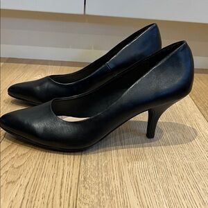George Classic Black pumps high heel Shoes 8.5